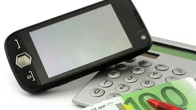 Bei Neuabschlüssen können sich Tarifkunden durchschnittlich zehn bis 30 Prozent sparen. 