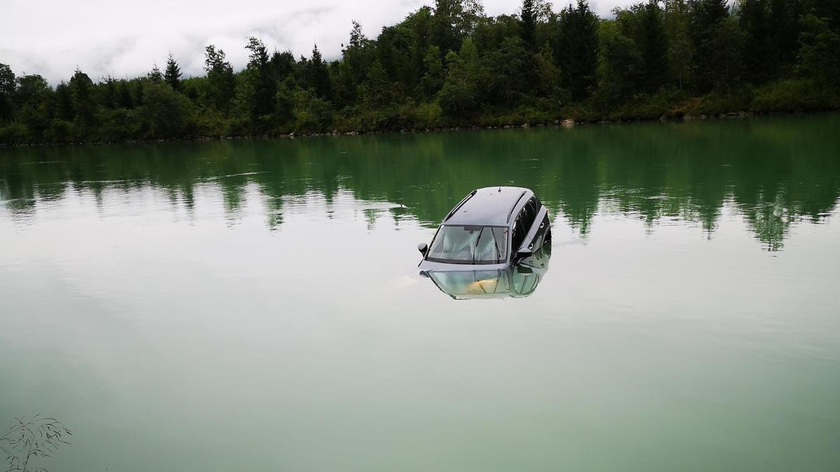 Warum sich das Auto selbstständig gemacht hat, ist noch unklar