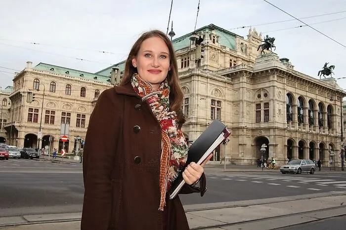 Theresa Zisser aus Vorau ist Opernsängerin. Die 27-jährige Sopranistin konnte ihr Können bereits auf der Mailänder Scala unter Beweis stellen. Hier können Sie abstimmen!