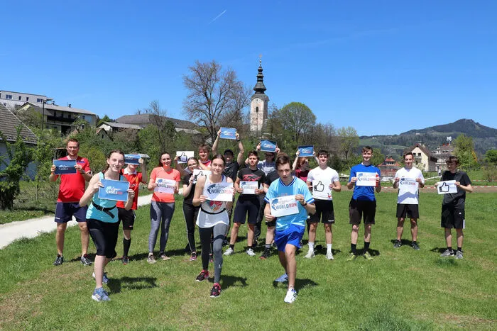 Bitte klicken Sie sich durch die Bilder!
