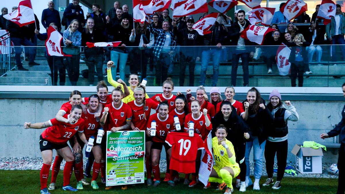 Mit einem 3:0 gingen die Österreicherinnen siegreich vom Platz