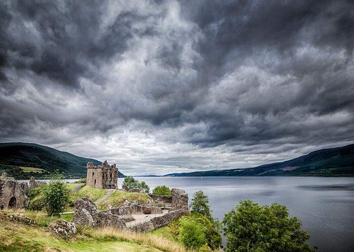 Loch Ness im schottischen Great Glen