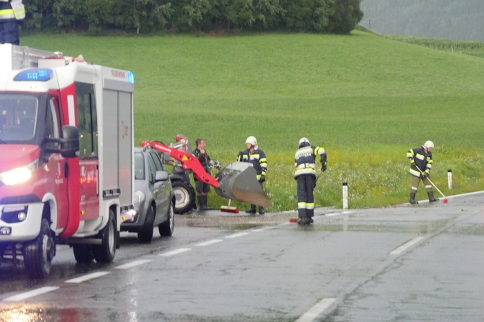 Auch die L502 und die B317 waren wieder an mehreren Stellen betroffen.