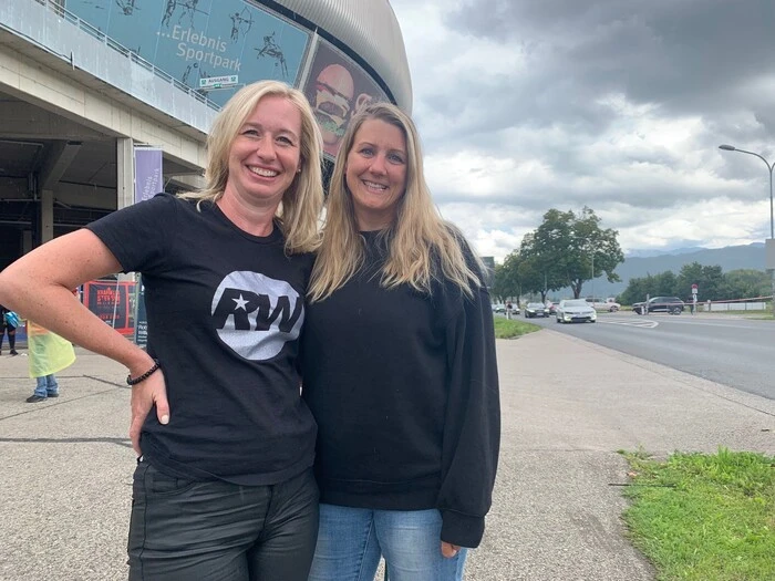 Sonja und Martina sind aus der Steiermark angereist, um Robbie Williams zu sehen