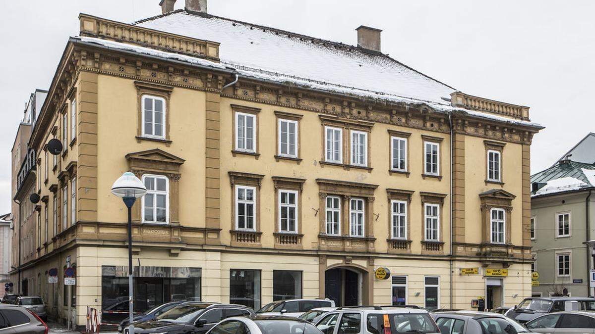 Das Haus am Kardinalplatz verkommt seit Jahren