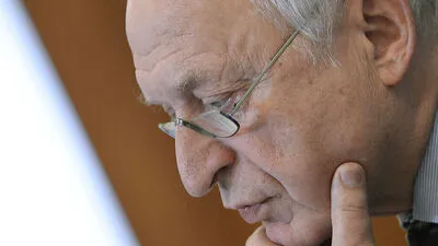  BERNHARD FELDERER