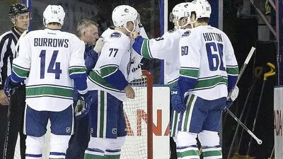 Der Torjubel ist dem Kanadier Jake Virtanen nach dem Volltreffer im Hals stecken geblieben