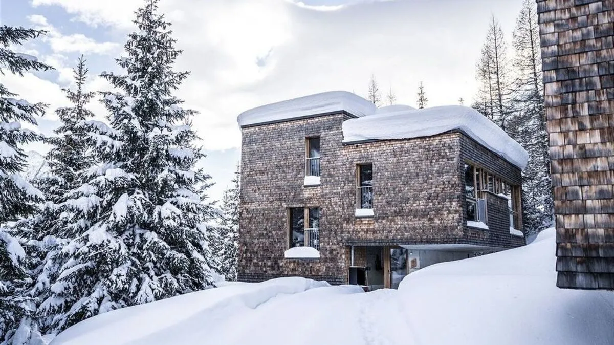 Dank atemberaubender Architektur inmitten der Osttiroler Natur in Kals am Großglockner wurde das Gradonna****s Mountain Resort als das beste Design- und Boutique-Hotel im deutschsprachigen Raum prämiert