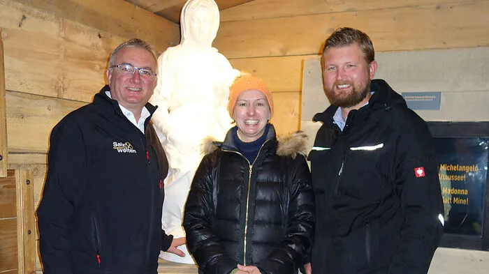Kurt Reiter, Michaela Fuchs und Pressesprecher Harald Pernkopf mit „ihrer“ Madonna