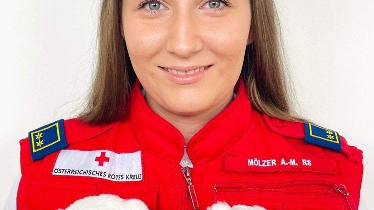 Die Villacherin Anna Maria Mölzer (28) ist beim Roten Kreuz Lehrbeauftragte für Erste Hilfe und Nachwuchsreferentin. 