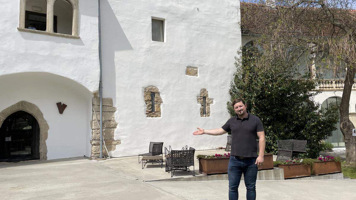 Alexander Wieser haucht den zuletzt leer gestandenen Gastronomie-Räumlichkeiten im Schloss Hartberg neues Leben ein