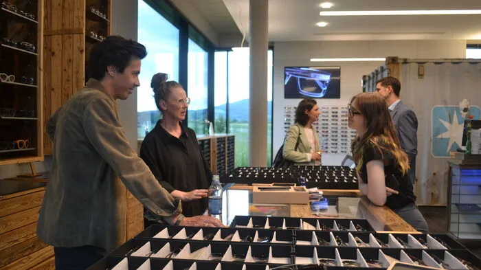 Das Hartberger Brillenlabel "Andy Wolf" lud zur Präsentation ihrer neuen nachhaltigen Brillenkollektion "AWearness" und zur Eröffnung des neuen Verkaufsraums in ihr Headquarter im Ökopark Hartberg ein.