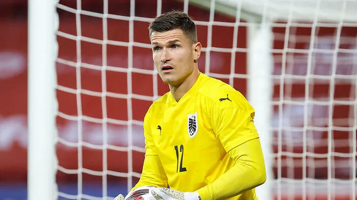Pavao Pervan 3: Der 32-jährige Wolfsburg-Legionär war neuerlich stark unterbeschäftigt, konnte sich daher auch ins Spiel einschalten. Leitete den Führungstreffer ein. Musste in der 68. Minute erstmals zupacken.