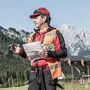 Aster vor Gesäusebergen, einem Alpinisten-Eldorado. „Das Ziel sollte der Weg sein, nicht der Gipfel."