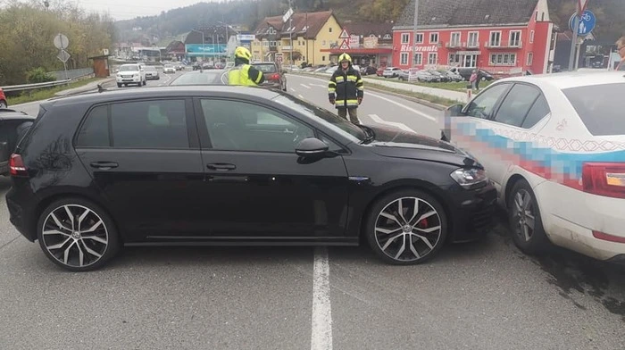 Mit zwei Fahrzeugen und acht Feuerwehrleuten war die Feuerwehr Rosental im Einsatz.