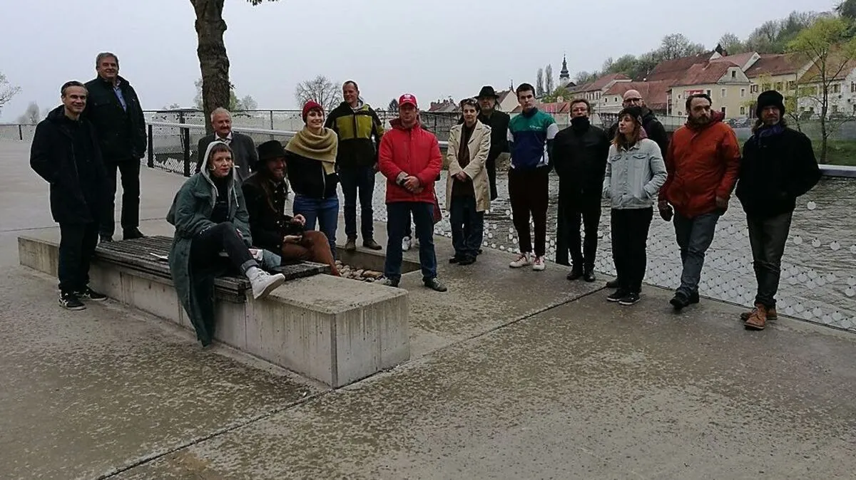 Eine Künstlergruppe war zum Start des Projekts in der Region, um die Schauplätze kennenzulernen