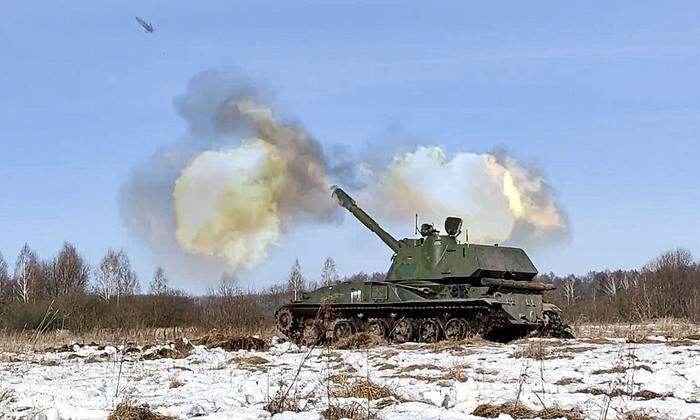 Das russischer Verteidigungsministerium liefert laufend Bildmaterial zu den Manövern