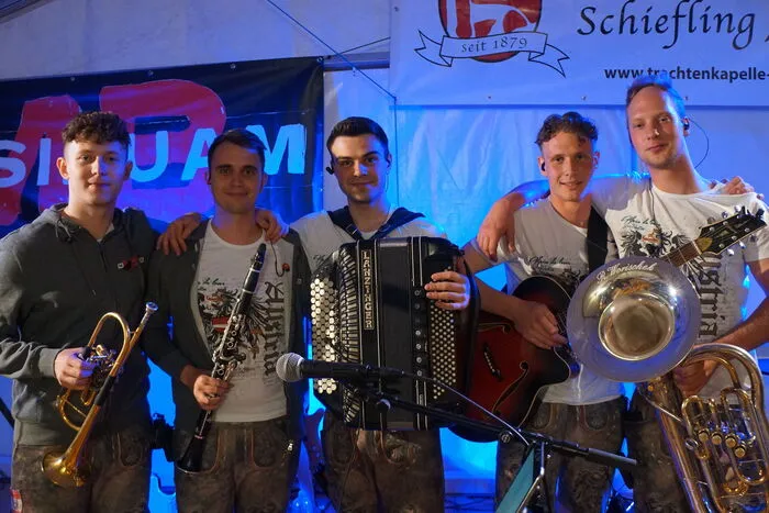 Abendunterhaltung mit "Die Musibuam"