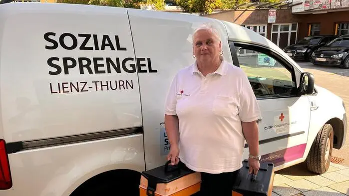 Waltraud Oberluggauer-Enzi aus Nußdorf-Debant engagiert sich für die Aktion "Essen auf Rädern"
