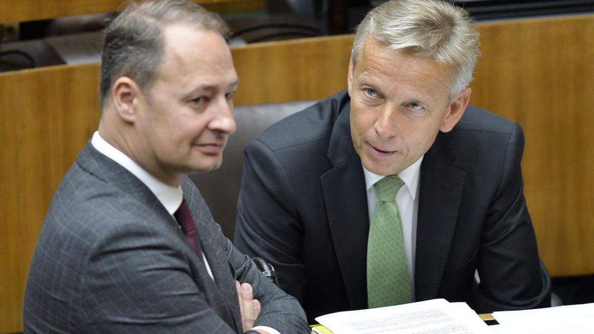 ÖVP-Klubchef Reinhold Lopatka (rechts) macht Druck auf eine rasche Beschlussfassung des Staatsschutzgesetzes, SPÖ-Klubobmann Andreas Schieder bremst