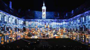 Die Brixener Hofburg verwandelt sich in ein Kunstwerk aus Licht 