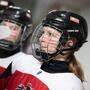Isabel Frieß (17) aus Anger nahm bei der Eishockey-Weltmeisterschaft der U18 in Italien teil