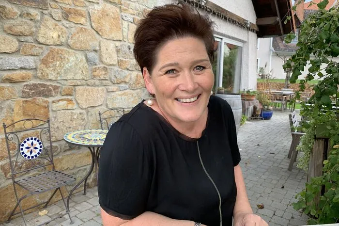 Andrea Rainer, Kraubath: " Meine beste Entscheidung? Das war 1999. Damals habe ich beschlossen, mich selbstständig zu machen und das Elternhaus meiner Mama um- und auszubauen. Damals wurde der Gasthof Hermann zum Jagawirt. Meine Eltern haben super mitgezogen, außerdem habe ich damals meinen Mann Christian kennengelernt. Es hat echt alles ideal zusammengepasst."
