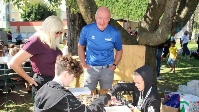 Bei perfekten Wetterbedingungen fand am Samstag im Stadtpark Bärnbach wieder das beliebte Kinder- und Familienfest mit einem abwechslungsreichen und vor allem spektakulären Programm für die Besucher statt.
