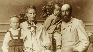 Carl Fritscher mit seiner Familie