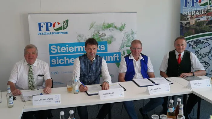 Gottfried Sperl, Albert Royer, Thomas Auer und Peter Stock bei der Pressekonferenz