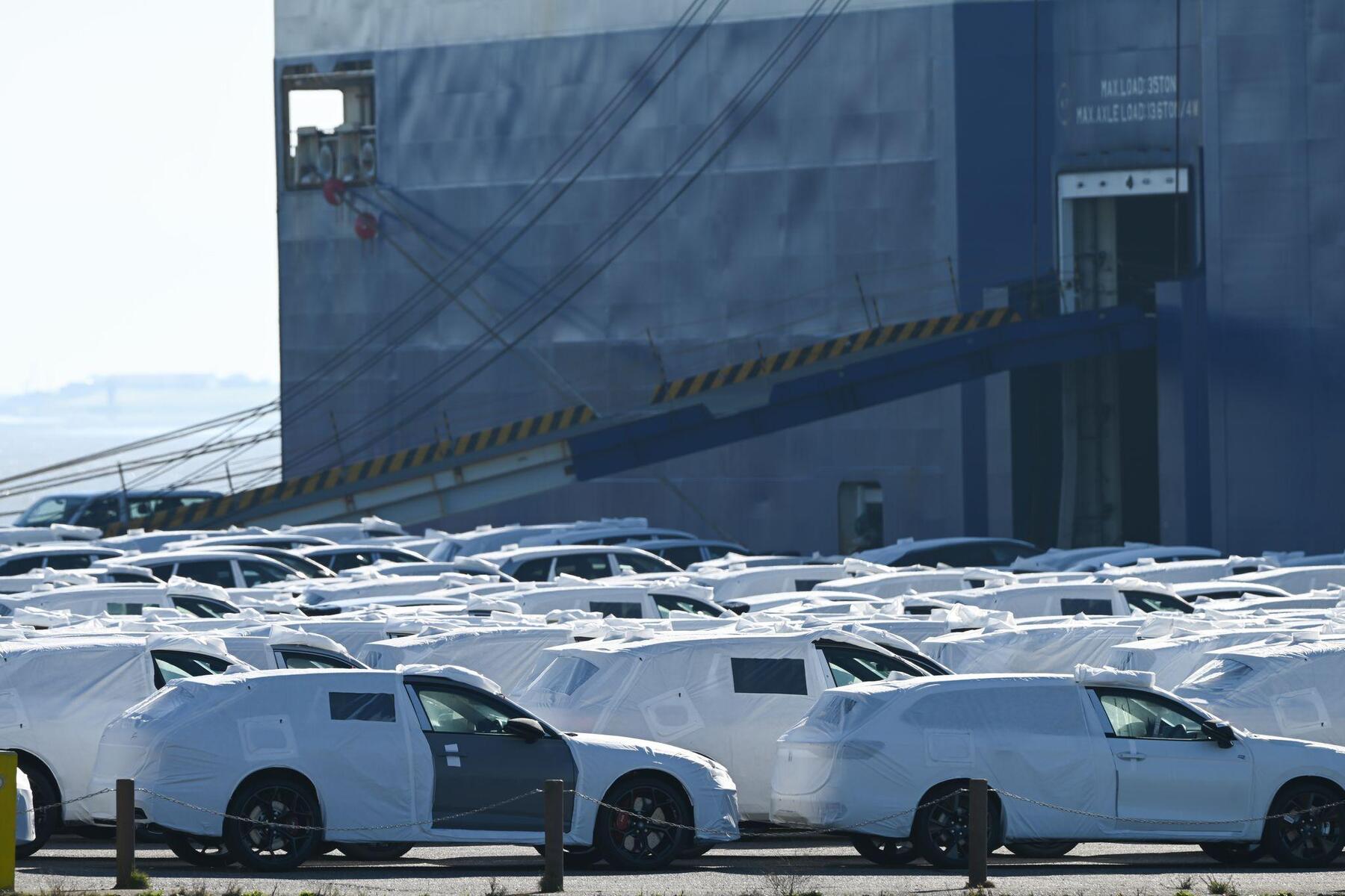 Trotz Abkommens: Trump erhöht Zölle auf Autos aus der EU auf 25 Prozent