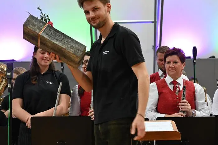 Die Einführung in das Abendprogramm gestaltete das Jugendorchester der Musikschule Friesach unter der Leitung von Bernhard Vierbach.