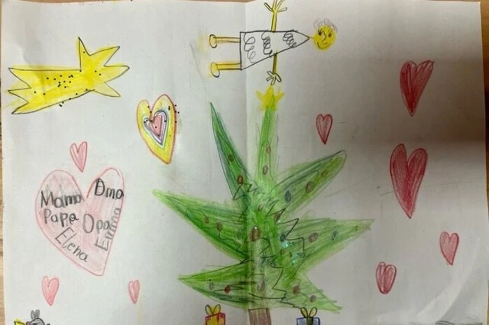 Emma Ablaßer (7) aus Gaishorn am See geht in die 1. Klasse. „Sie weiß genau, wie das Christkind aussieht und hat die Familie mit einem Christbaum und Geschenken belohnt. Sogar eine Maus ist dabei“, so Mama Claudia.