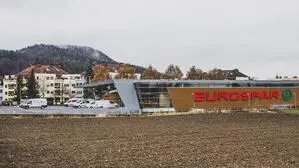 Der Eurospar in Viktring erhält die „Goldene Tanne“