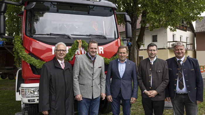 Auch Landtagspräsident Reinhart Rohr, die Bürgermeister Dieter Mörtl (Feistritz/Gail) und Michael Schnabl (Hohenthurn), Landesrat Martin Gruber und der Afritzer Gemeindechef Max Linder gaben sich die Ehre