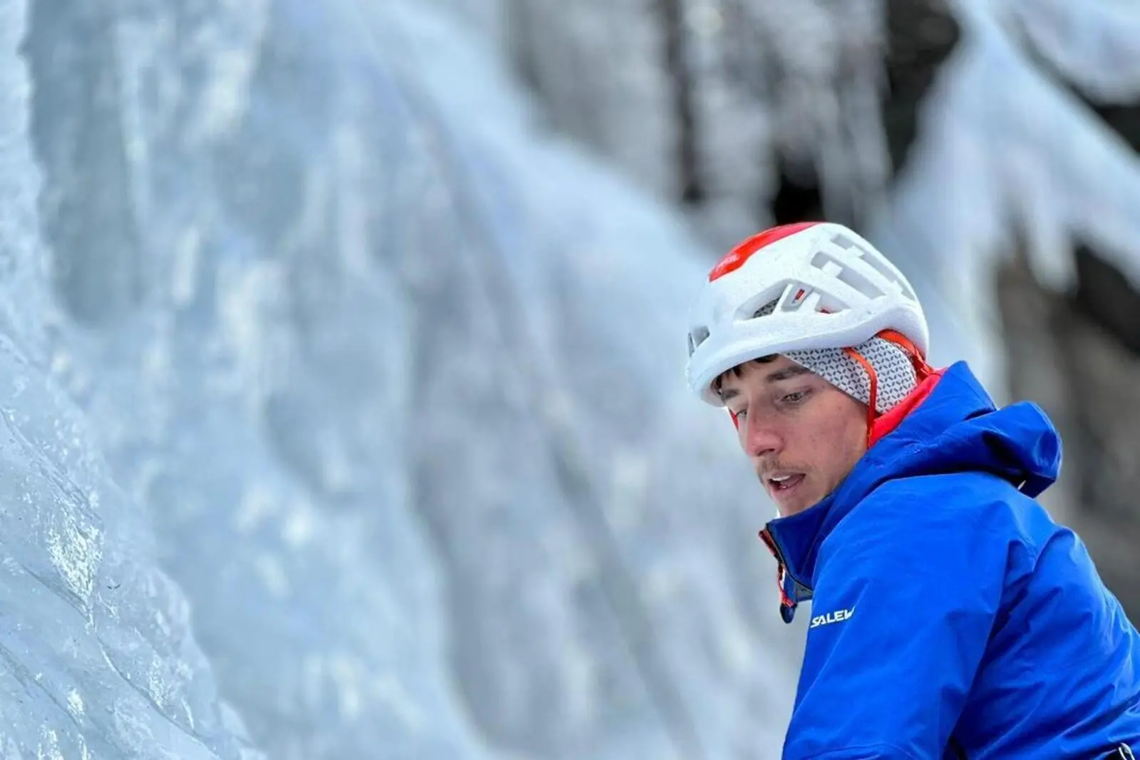 Eisklettern genießt im Reintal eine große Tradition - ob für Profis oder Einsteiger, für die ein Guide wie Gabriel Steger empfohlen wird