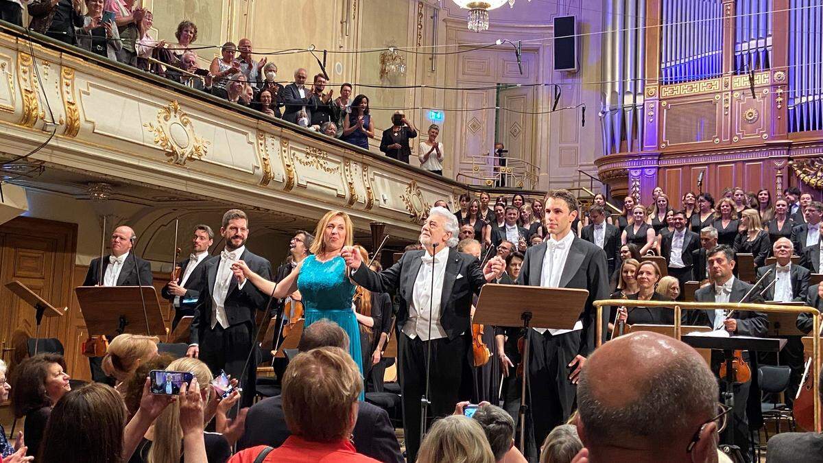 Stehende Ovationen im Stefaniensaal für Domingo und Co.