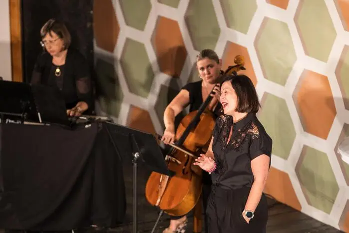 Hodenlose Frechheiten Eva Brislinger und Sonja Steger  Sommertheater Klagenfurt 