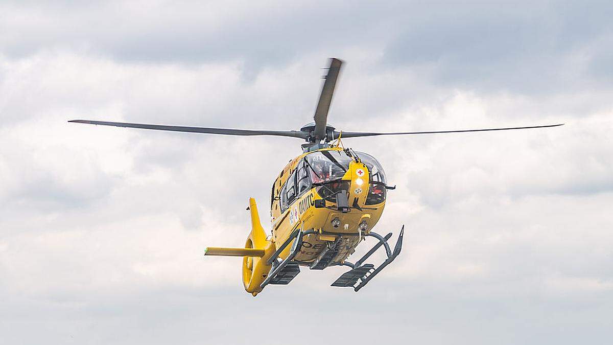 Der Verletzte wurde mit dem Rettungshubschrauber ins LKh Hochsteiermark/Bruck gebracht