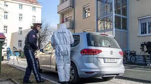 Mordalarm nach Brand (07.02.2022) in einer Wohnung in der Wagner-Biro-Straße, Polizei, Graz am 08.02.2022