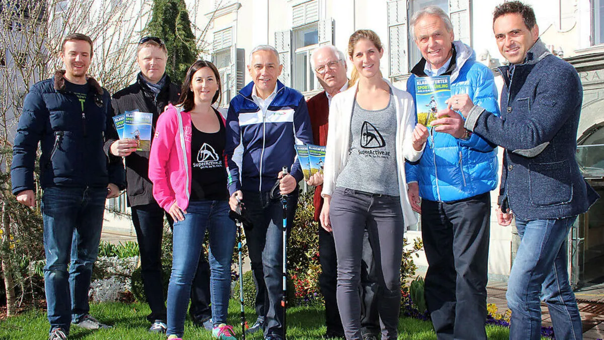 Pfeiler mit Raimund Plautz (Sportamt), Christian Cijan (Sportunion), Sarah Katu (SuperActive.at), Anton Leikam (ASKÖ), Manuela Huss (SuperActive.at), Kurt Steiner (ASVÖ) und Sportdirektor Mario Polak (von links)