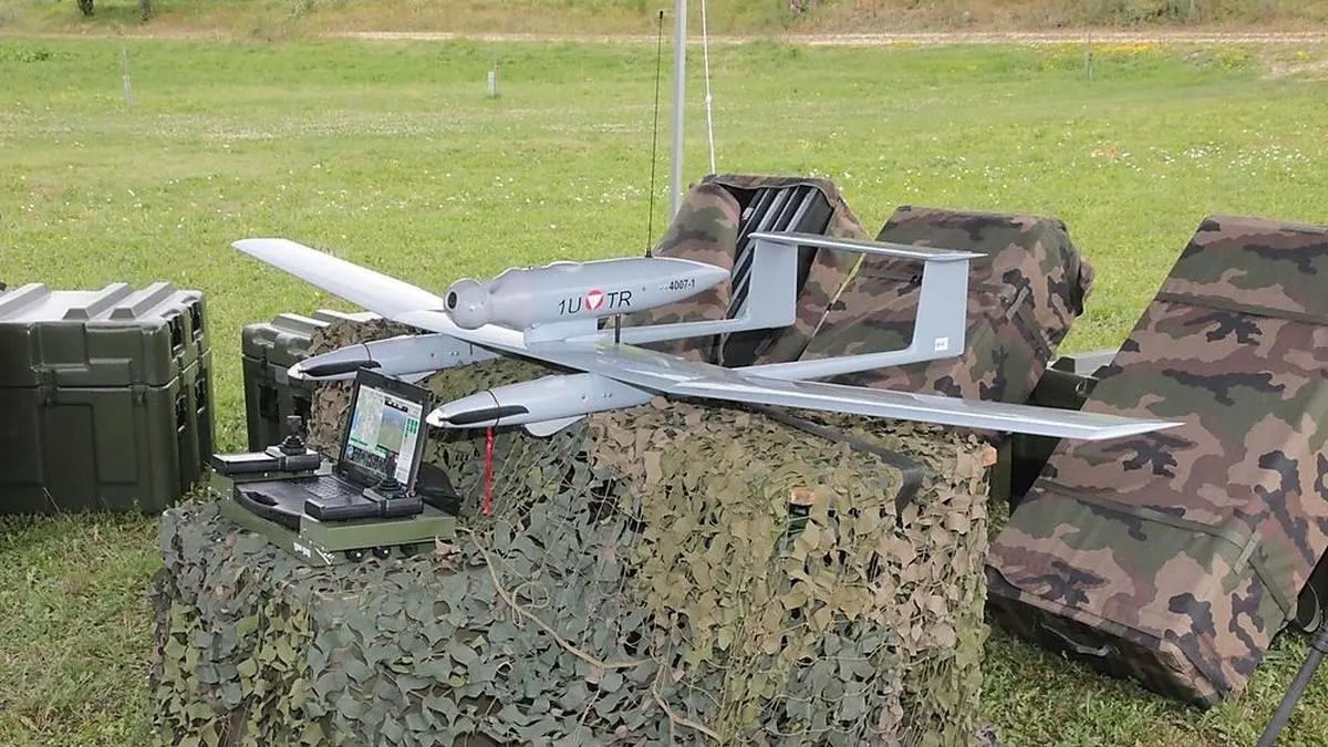 Die Flugkörper des Drohnensystems „Tracker“ sind 8,7 Kilo leicht, bis zu 90 km/h schnell und haben eine Reichweite von 20 Kilometern