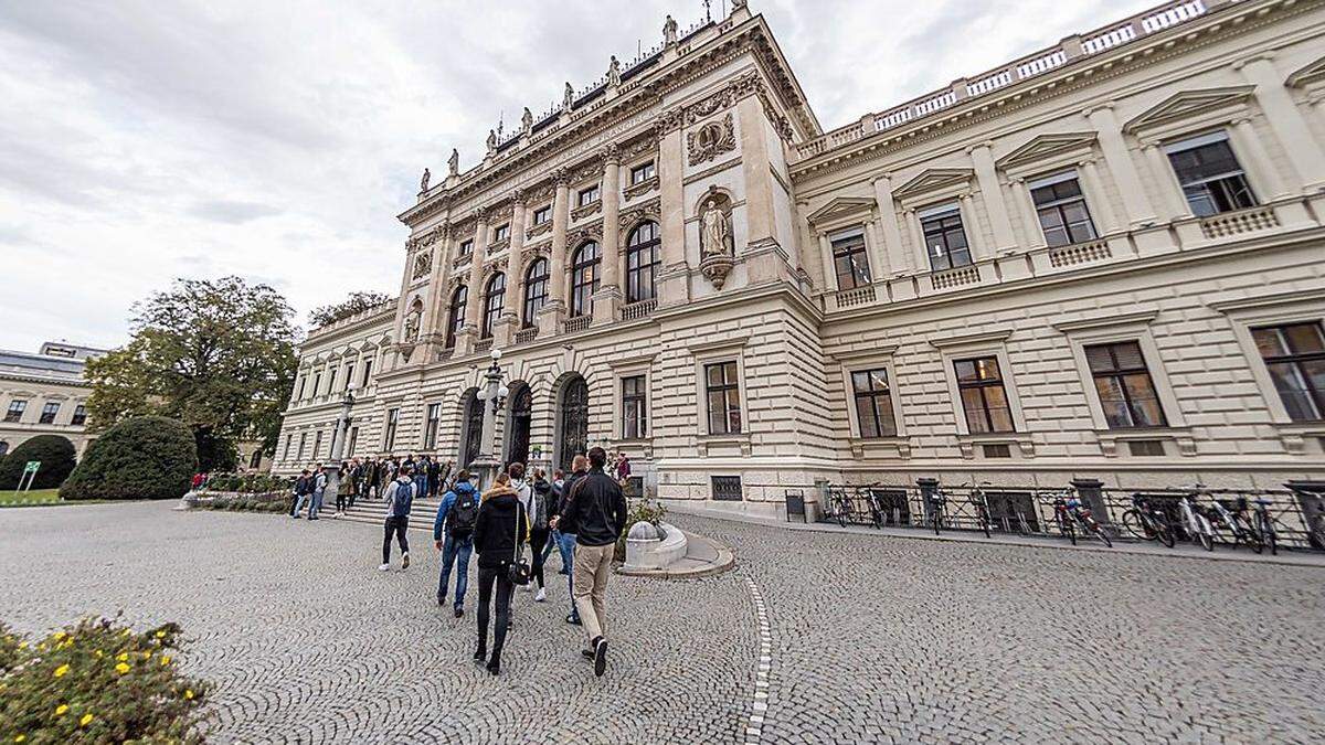 An der Universität graz erlebt das Institut für Kunstgeschichte eine Transformation hin zur Moderne