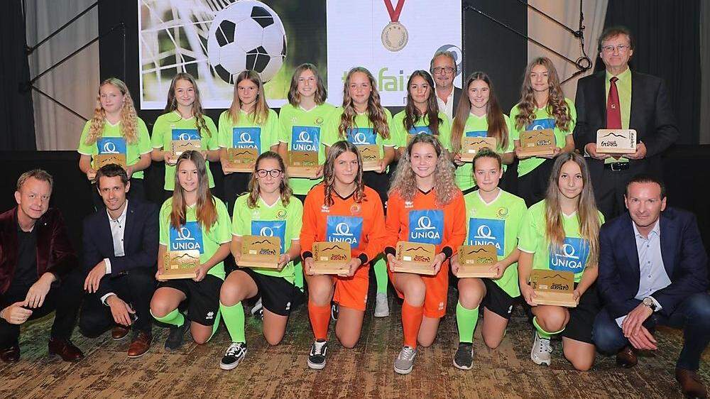Die Fußballerinnen der Neuen Sportmittelschule: Sie wurden Bundesmeister in der Futsal-Mädchenliga