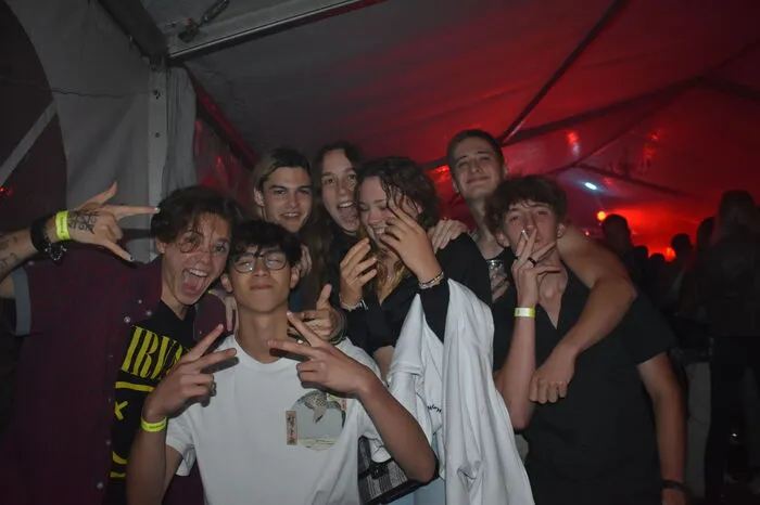 Für die richtige Stimmung am Tanzparkett und einen gefüllten Dancefloor mit coolen Beats und Sommerhits sorgte DJ "Chris Mastermind" von WM-SOUNDS.    