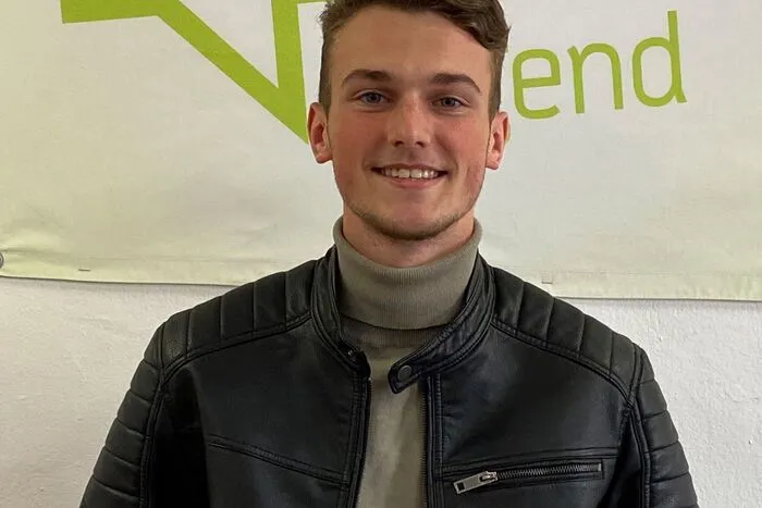 Allen Kadic, 18, BRG Perau, mehr Sportplätze, Party-Locations, Ausbildungsmöglichkeiten, Unterstützung für die Jugend