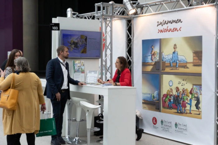 Ob Miete, Kauf oder Investition: Interessierte, wie Lisa und Alexander, haben hier bei mehr als 40 Ausstellern auf rund 1500 Quadratmetern Ausstellungsfläche, Informationen einzuholen.