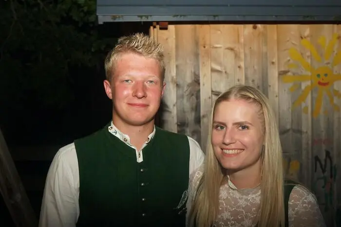 Obmann Jakob Vallant und Mädlleiterin Anna Stromberger konnten viele befreundete Landjugendgruppen begrüßen.