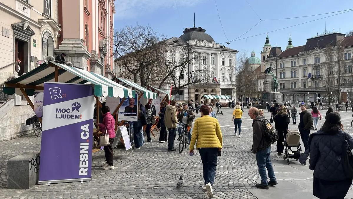 Parteistände im Zentrum Ljubljana 