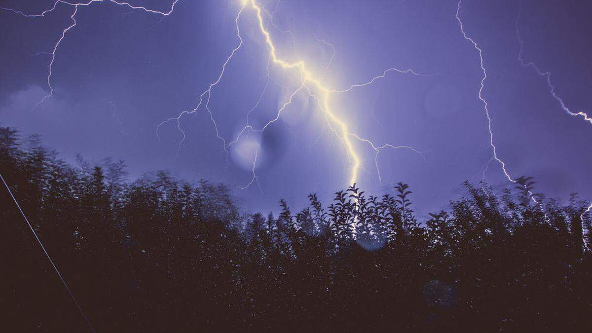 Ab dem Nachmittag drohen im Bergland Gewitter